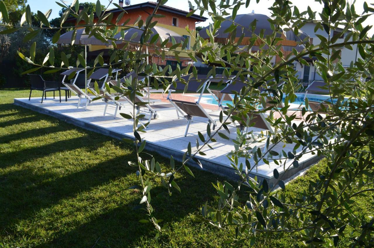 The Swan B&B Manerba del Garda Exterior foto