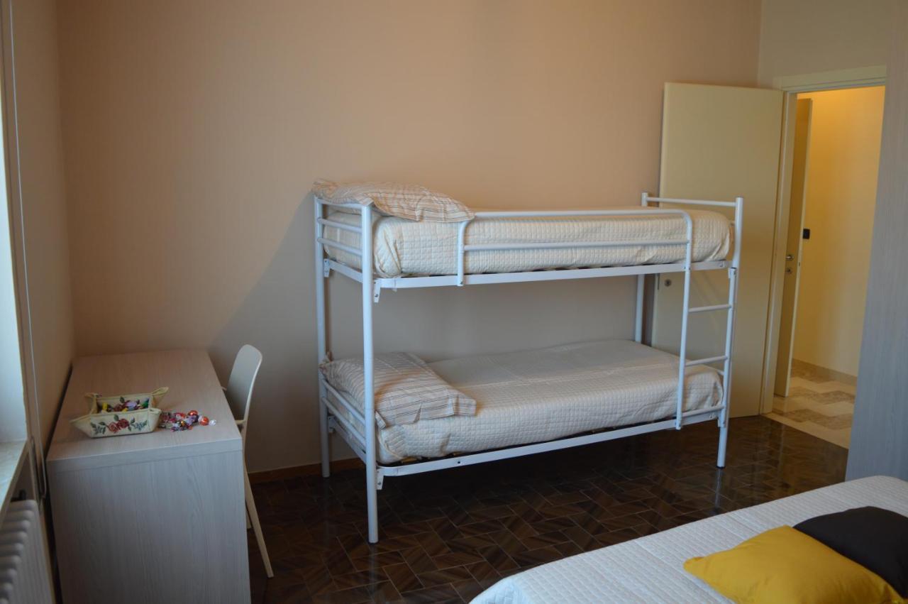 The Swan B&B Manerba del Garda Exterior foto